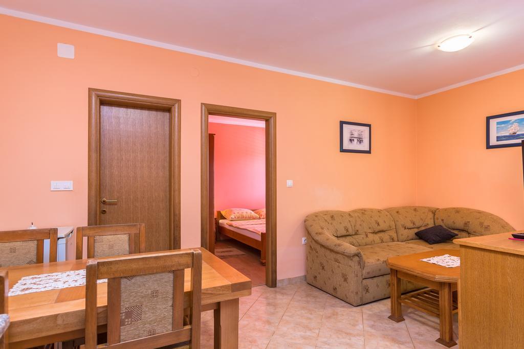 Apartments Villa Orange ميدولين المظهر الخارجي الصورة