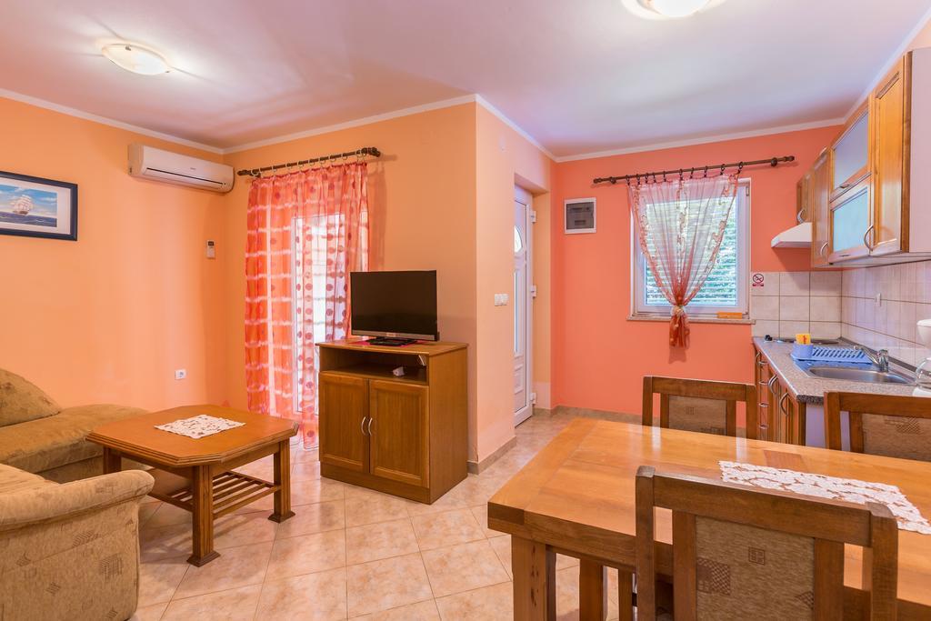 Apartments Villa Orange ميدولين المظهر الخارجي الصورة