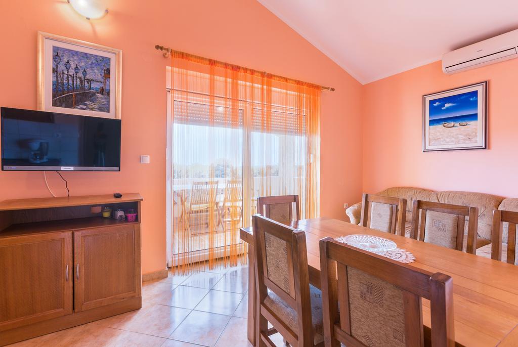 Apartments Villa Orange ميدولين المظهر الخارجي الصورة