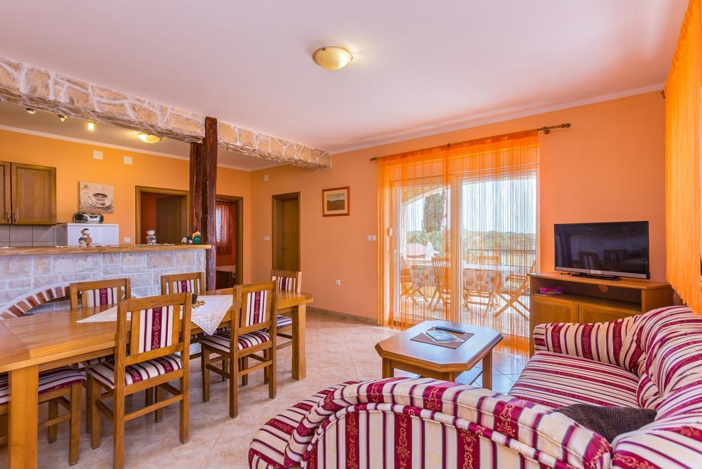 Apartments Villa Orange ميدولين المظهر الخارجي الصورة